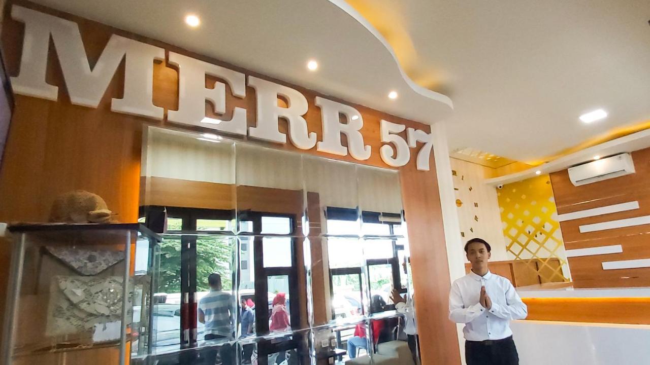 Merr 57 Surabaya Exterior foto